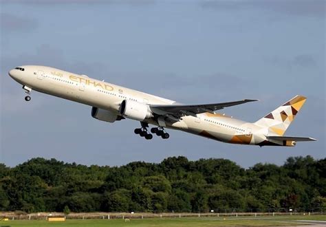 Review: Etihad Airways B777 .